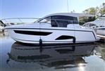 Sealine C330