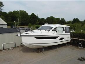 Sealine C390