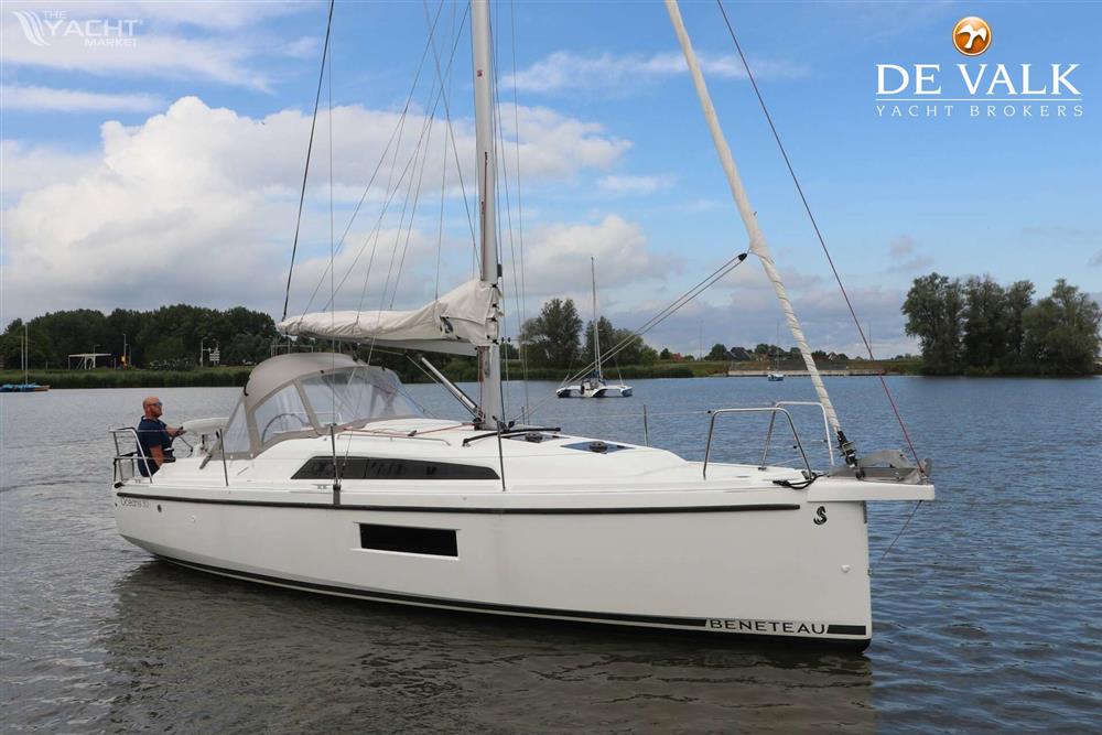 Beneteau Oceanis 30.1 - Picture 1