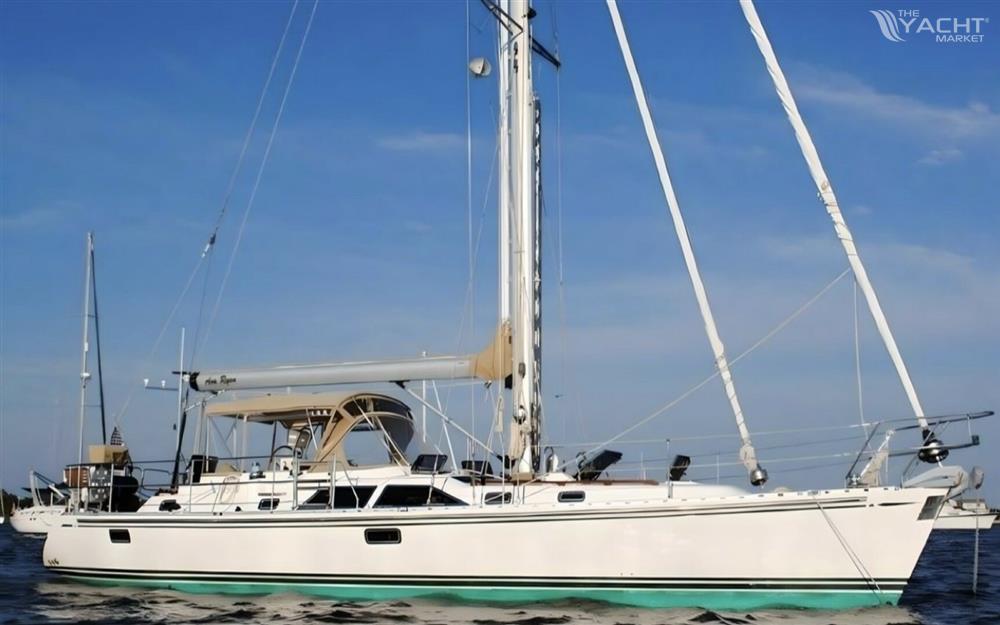 Hylas 46 Center Cockpit