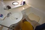 Sunseeker Tomahawk 41 - 14 - Head