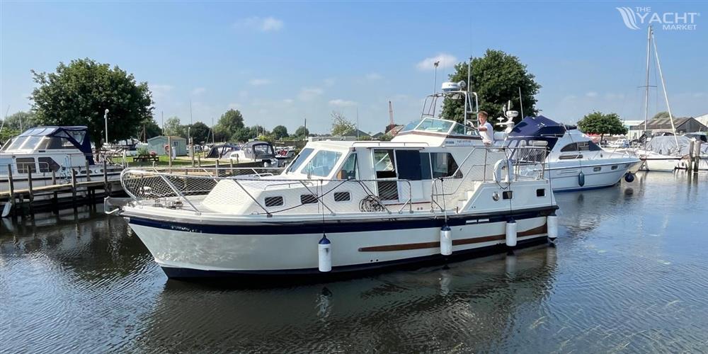 Aquastar 33 - Image 