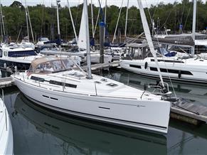 Dufour 405