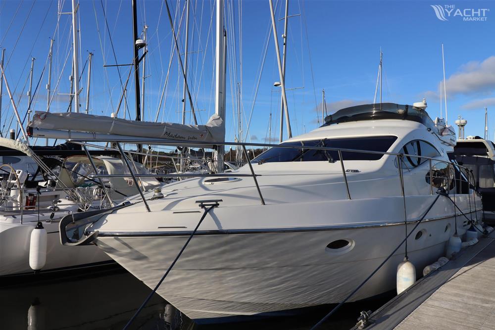 Azimut 42
