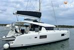 Lagoon 42 - Picture 2