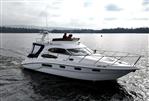 Sealine F37