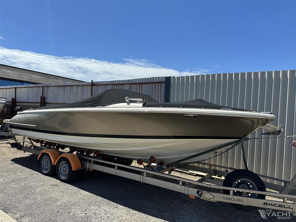 Chris Craft Launch 25 - Main pic