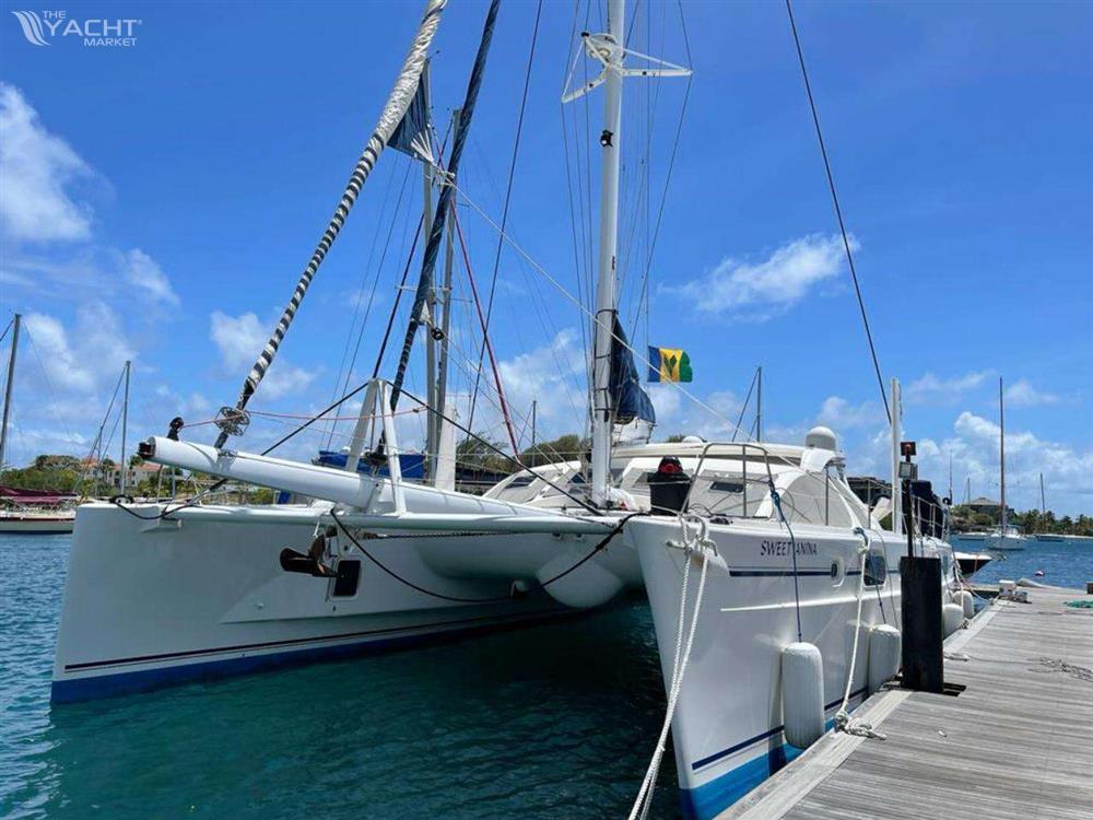 CATANA 582