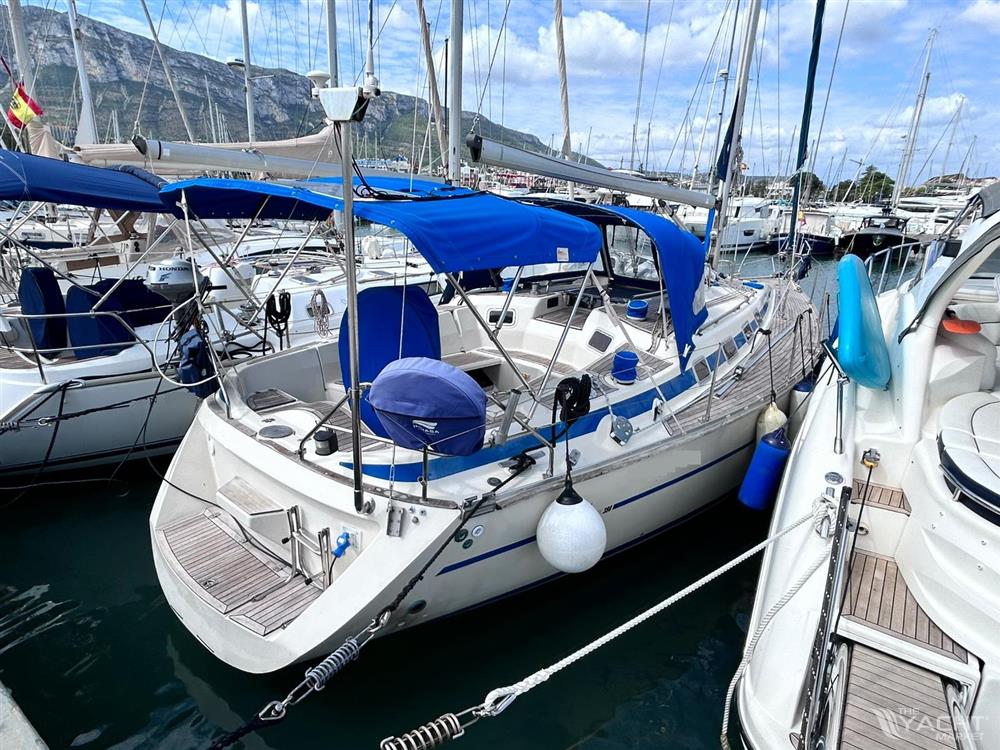 Bavaria 390