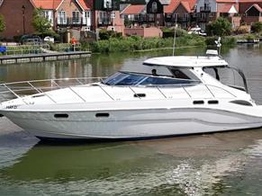 Sealine S43 Sports Cruiser