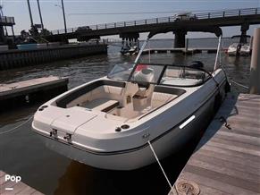 Bayliner DX 2200