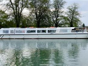 Bounty 60 River Bus