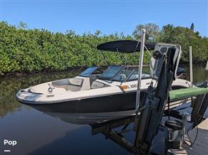 Sea Ray SPX210