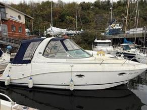 Rinker 280 Express cruiser