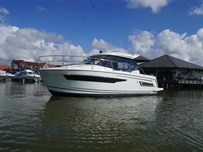 Jeanneau Merry Fisher 895