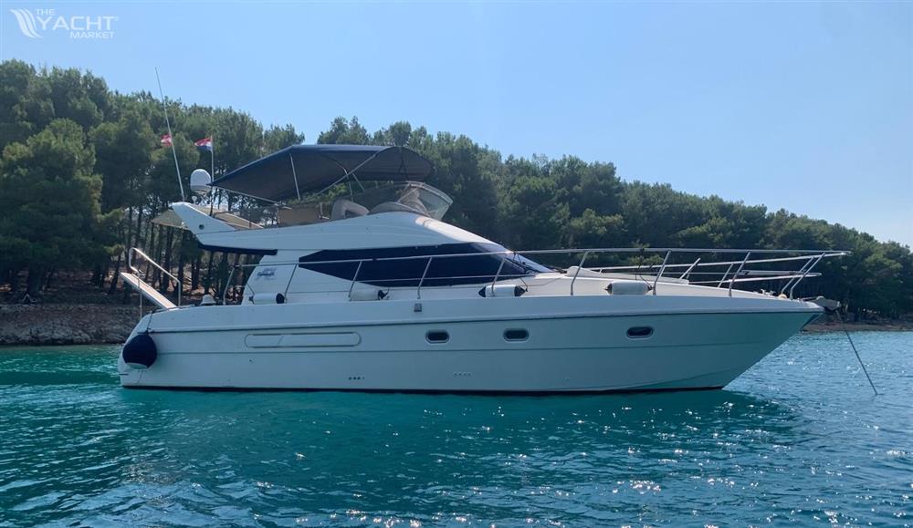 AZIMUT 40 FLY