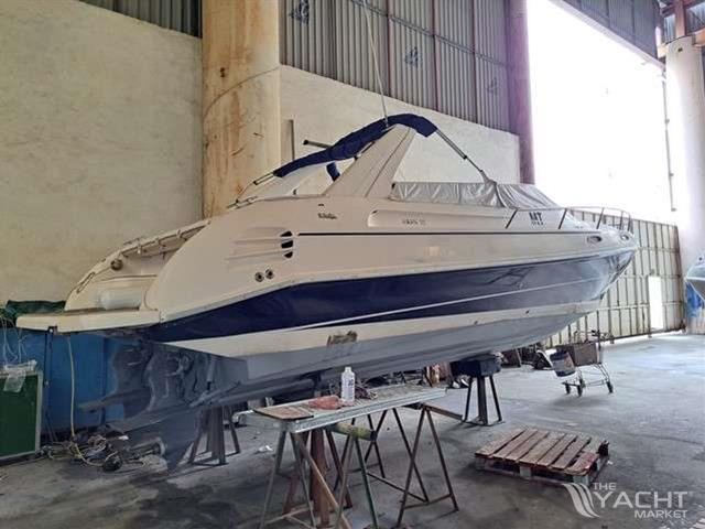 REAL POWERBOATS REAL HAWK 32