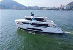Ferretti Yachts Infynito 90