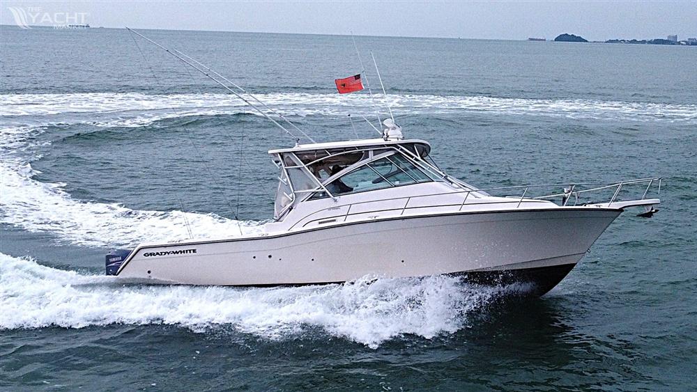 Grady-White Express 360