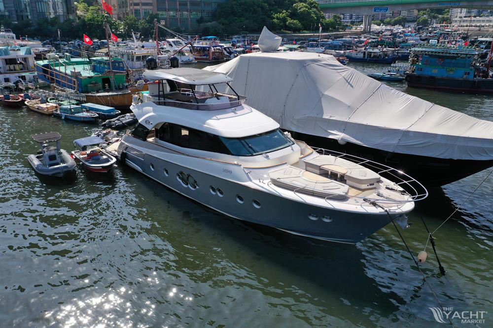 Monte Carlo Yachts MCY 70