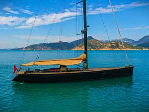 Nautor Swan 90