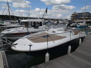 Jeanneau Cap Camarat 7.5WA Series 2