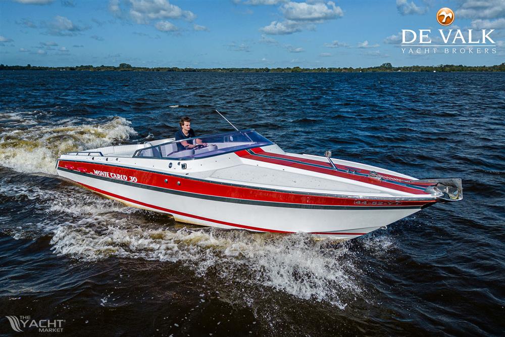 Monte Carlo Yachts Offshorer 30 - Picture 1