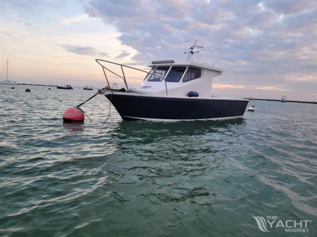 Custom Newhaven Sea Warrior 27