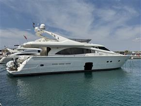 Ferretti 731