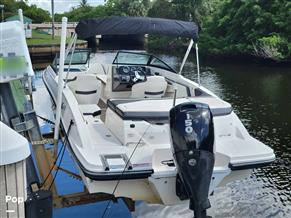 Sea Ray SPX210