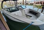 Sea Ray SPX 230 - 2023 Sea Ray SPX 230 - Photo #2