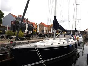 Hanse 411