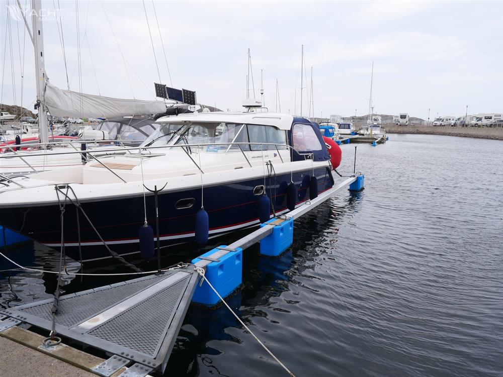 Nimbus 33 Nova Coupe