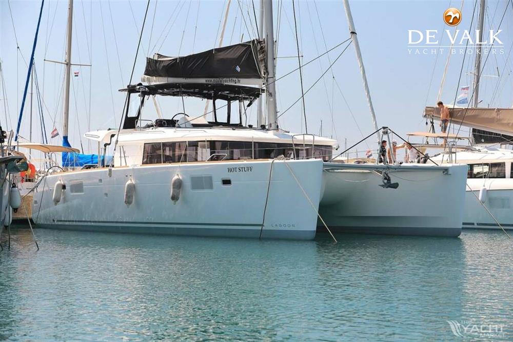 Lagoon 450 Flybridge - Picture 1