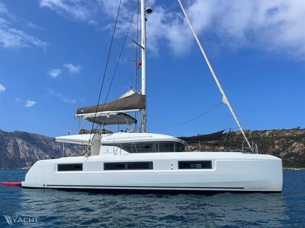 Lagoon 50 - Default Image