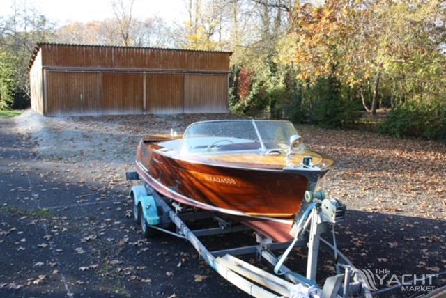 Century Arabian 20&#39;