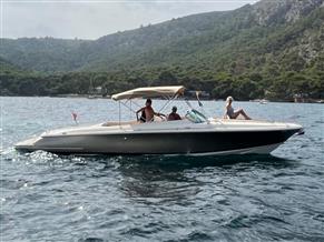 Chris-Craft Corsair 32