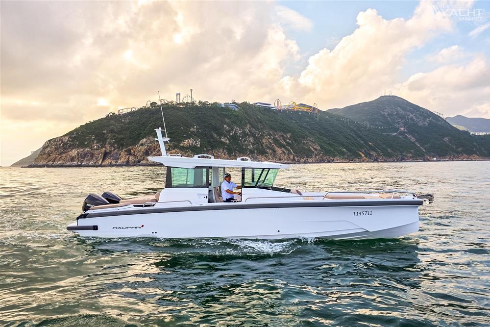 Axopar 29 XC Cross Cabin