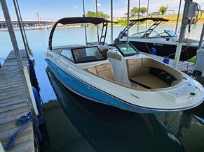 Sea Ray SPX 230