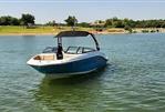 Sea Ray 230 SPX - 2023 Sea Ray 230 SPX - Photo #3