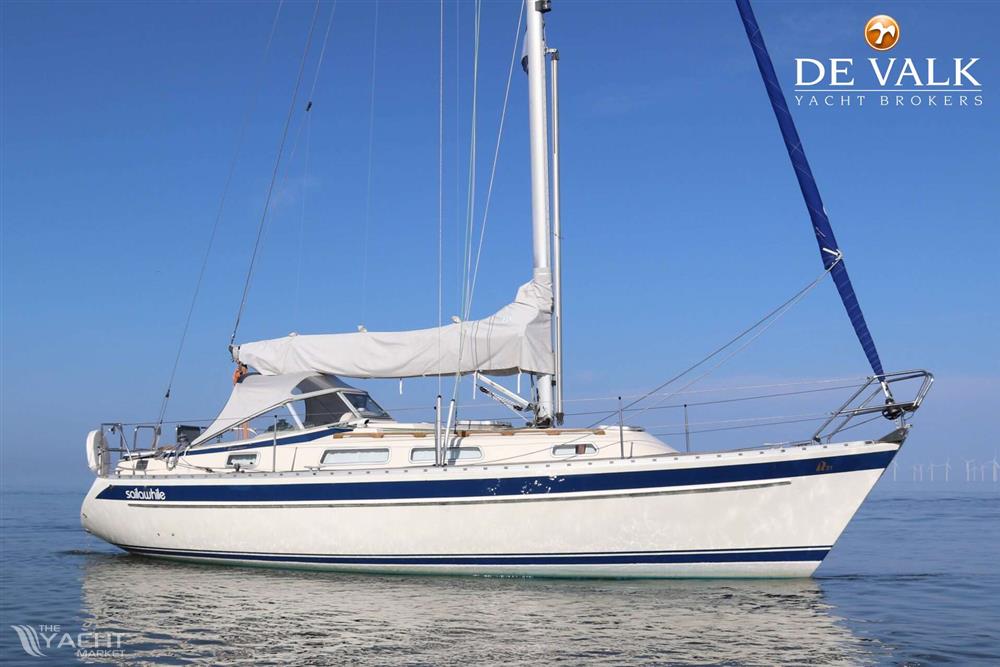 Hallberg Rassy 31 - Picture 1