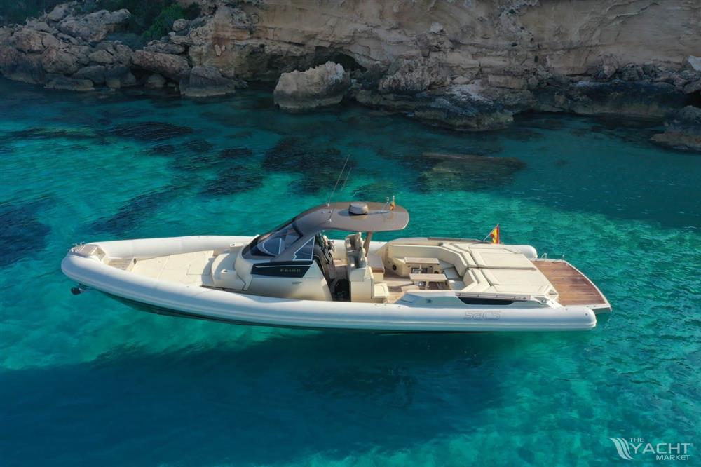 Sacs Strider 15 - Sacs-Strider-15-25-motor-yacht-for-sale-exterior-image-Lengers-Yachts-3.jpg