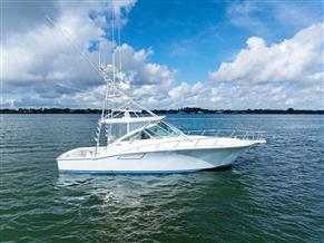 Cabo 40 Hardtop Express