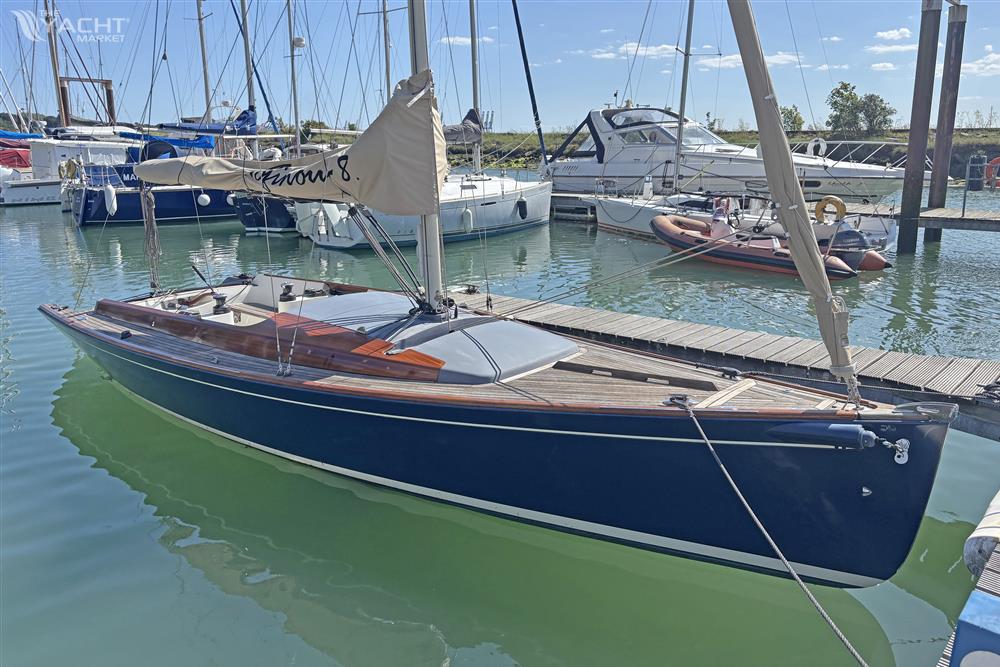 Latitude 46 Tofinou 8