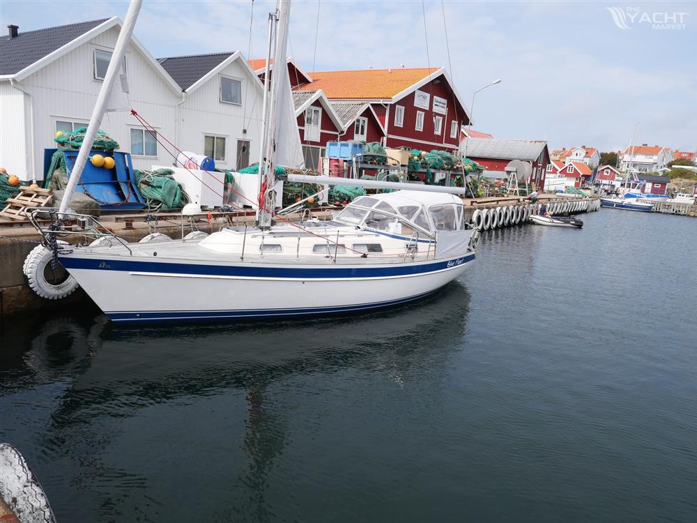 Hallberg-Rassy 34