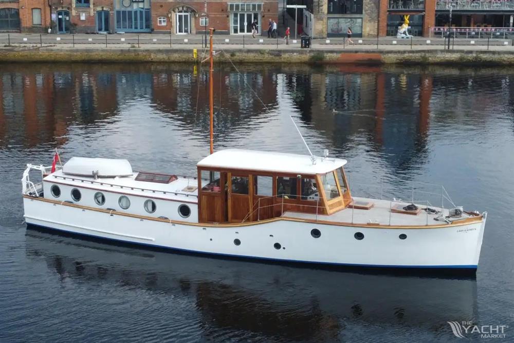 Luke Gaff Gentleman&#39;s Motor Yacht