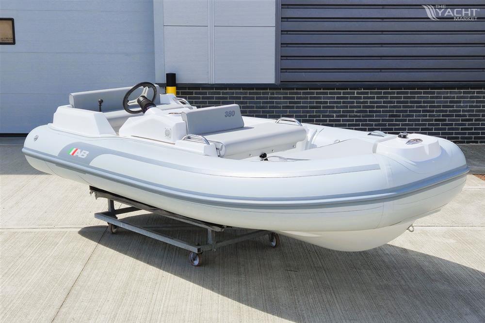 AB Inflatables 380S