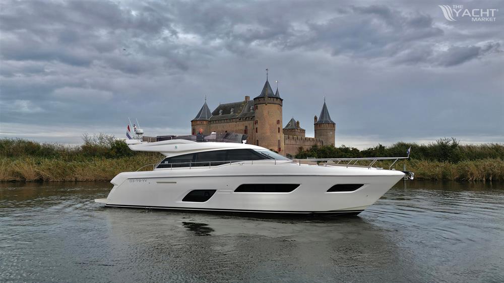 Ferretti Yachts 550 - Ferretti-550-05-Motor-Yacht-for-sale-exterior-image-Lengers-Yachts-00.jpg