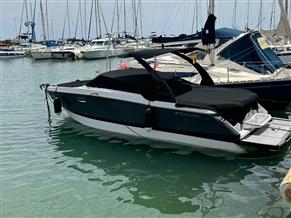 Four Winns H260