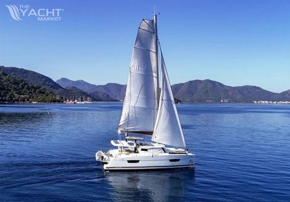 FOUNTAINE PAJOT LUCIA 40